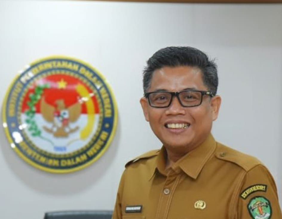 Ketika Komunikasi Kekuasaan Bersedia Tawaduk