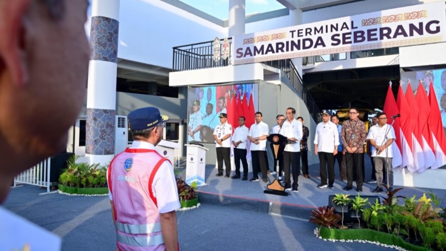 Resmikan Terminal Samarinda Seberang, Jokowi Sebut Dulu Kumuh, Sekarang Sudah Bersih   