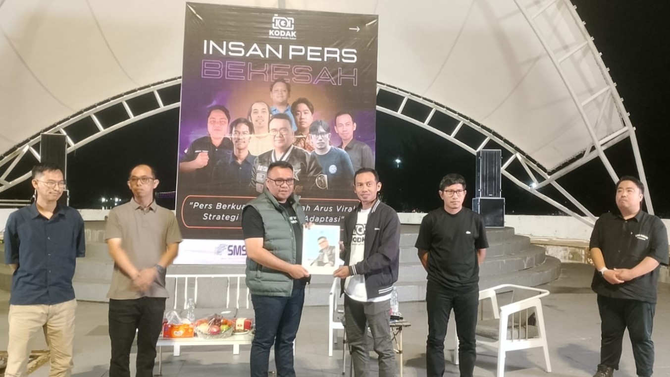 Nongkrong Bersama Jurnalis, Bupati Kukar Tegaskan Peran Pers sebagai Pilar Pentahelix Pembangunan