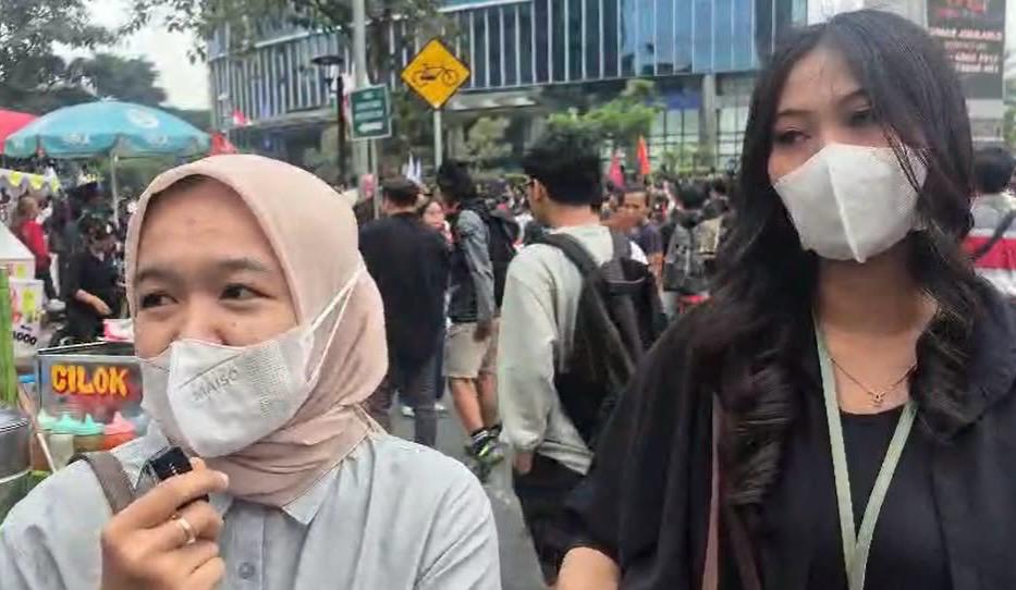 Suara Pekerja di Sekitar Bundaran HI Melihat Demonstrasi, Tetap Dukung Penyampaian Aspirasi 