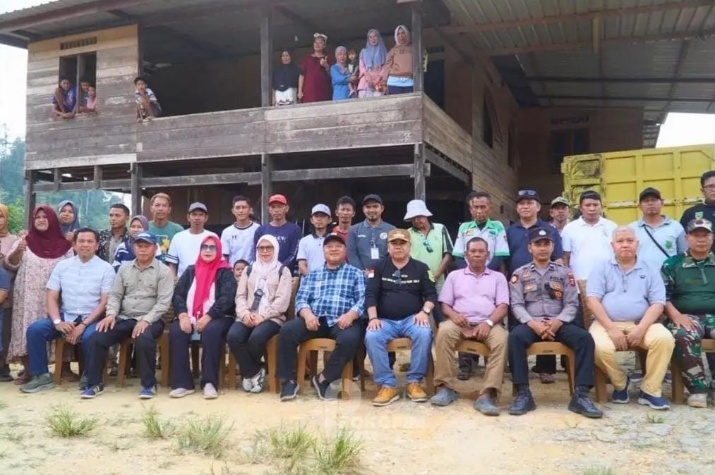 Warga Biatan Keluhkan Jalan Rusak, Wabup Gamalis Turun Langsung 