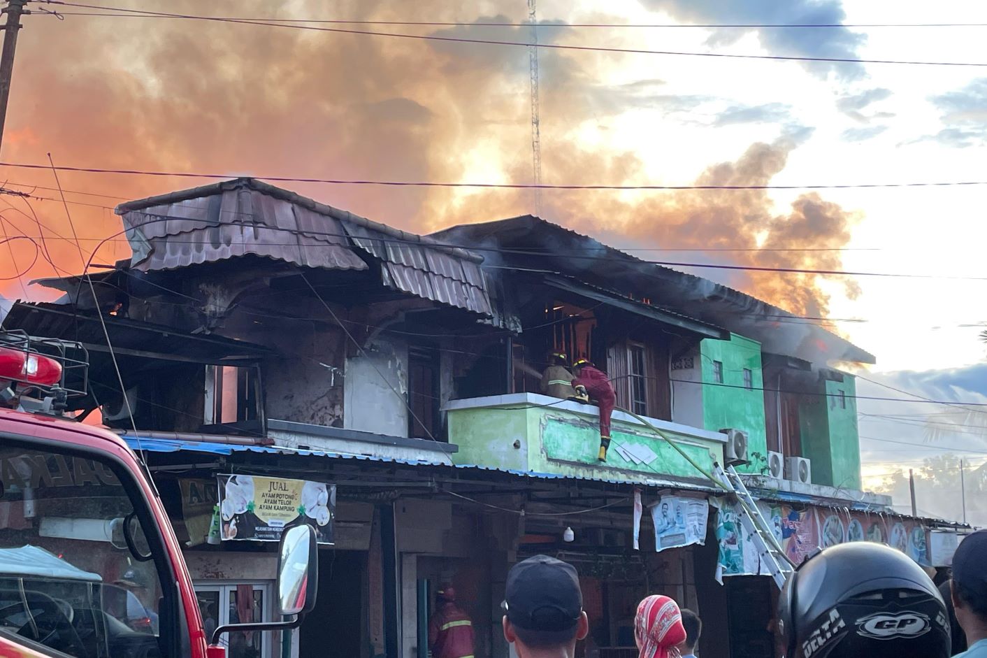 Empat Toko Terbakar di Jalan Milono Tanjung Redeb, Kebakaran Pertama Berau di 2026