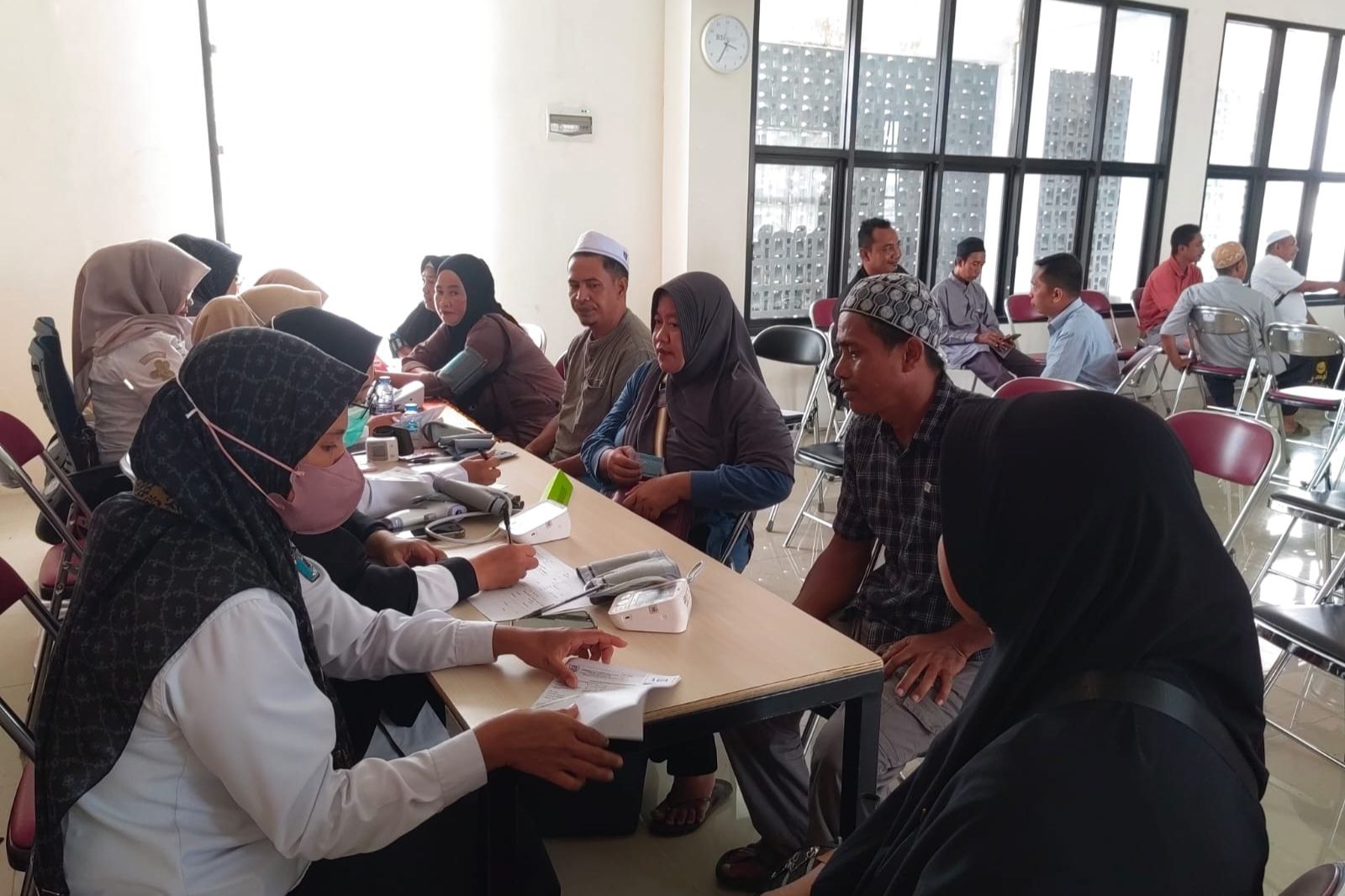 355 Calon Jamaah Haji Kloter Pertama asal Paser Divaksin Jelang Keberangkatan