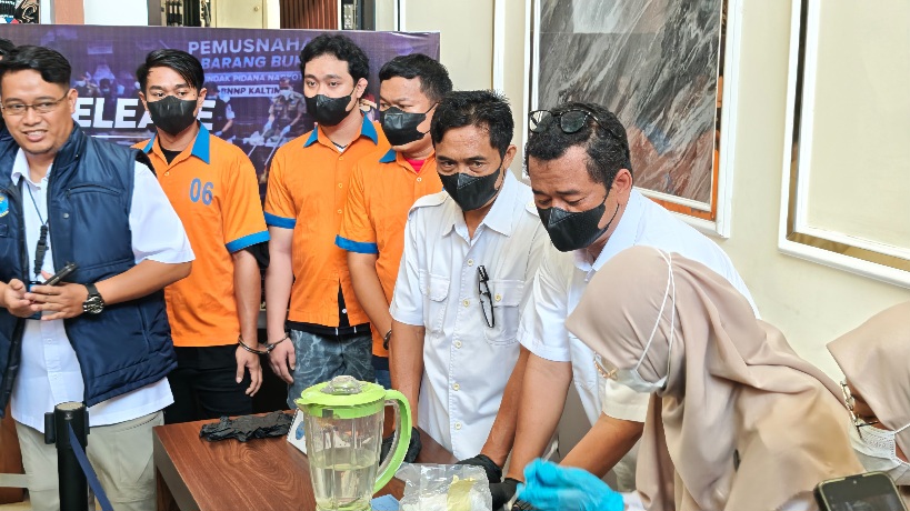 BNNP Kaltim Bongkar Rute Peredaran Narkotika Internasional, Kurir bawa 996 Gram Sabu diciduk di Samarinda
