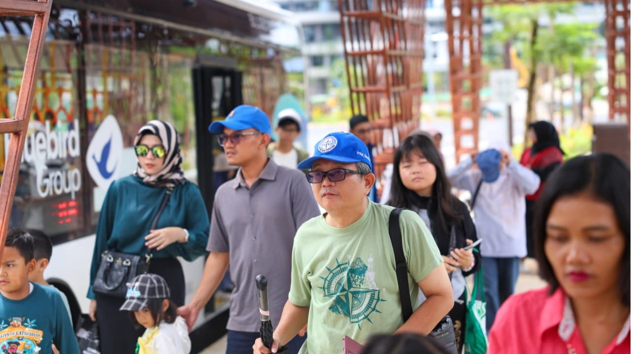 OIKN Siagakan 13 EV Bus untuk Pengunjung KIPP selama Libur Natal dan Tahun Baru