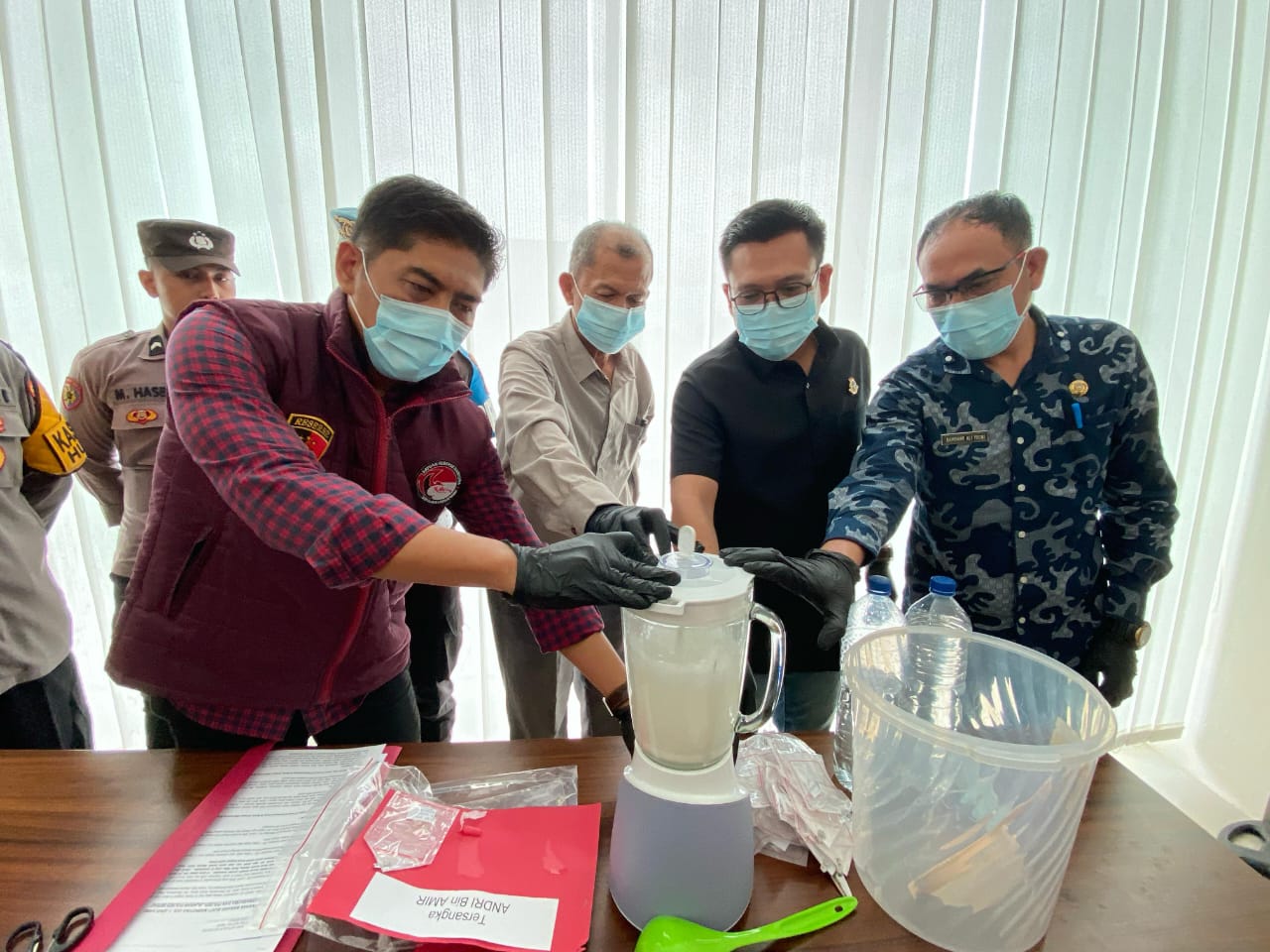 Polres Berau Musnahkan Narkoba, Sabu Dibuang ke Septic Tank, Ganja Dibakar