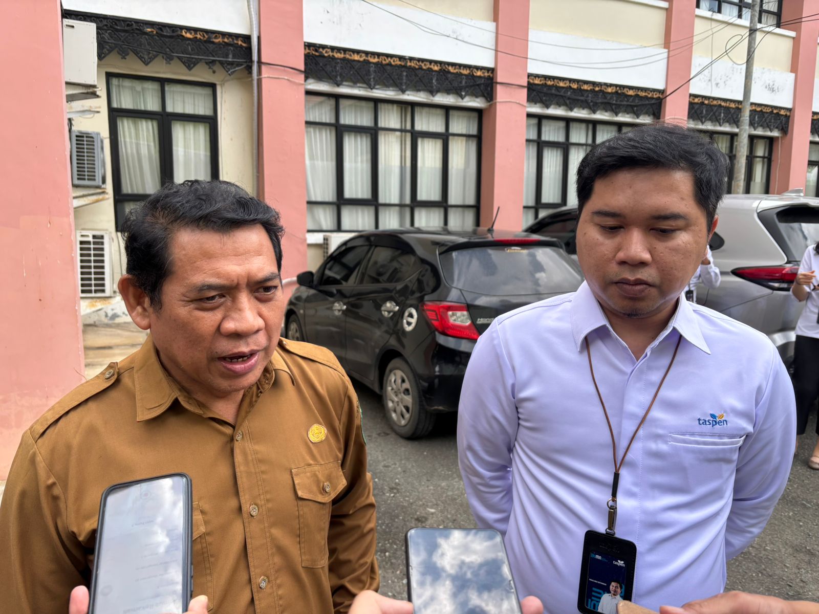 Keluarga Almarhum Ketua DPRD Kukar Terima Jaminan Kematian Sebesar Rp 32 Juta