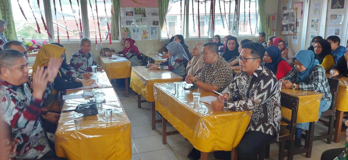 Disdikbud Samarinda Tanggapi Protes Para Orangtua Siswa SD 003 Sungai Kunjang