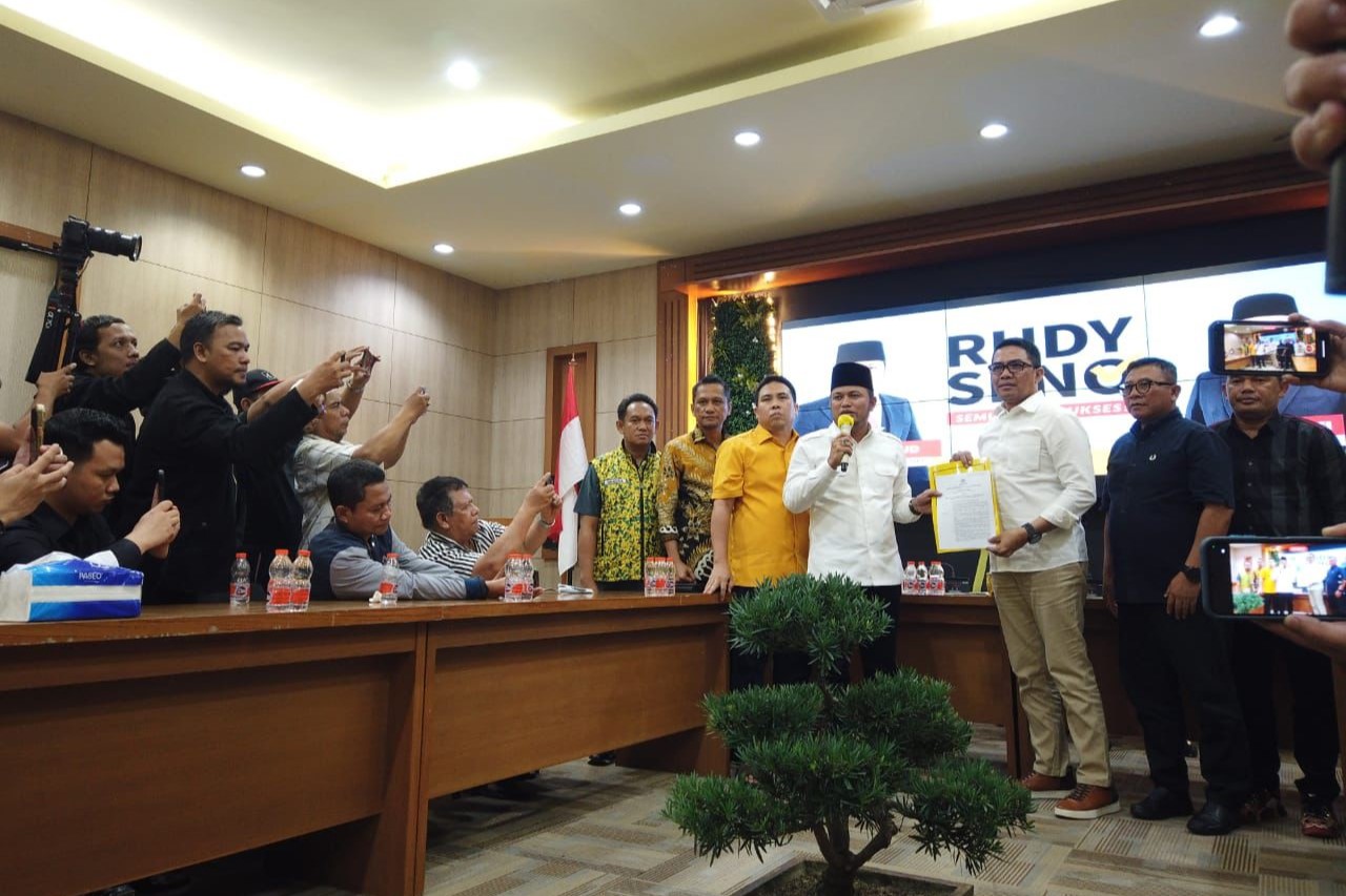 Andi Harun - Saefuddin Zuhri Langsung Daftar ke KPU usai Terima Dukungan Tambahan dari Golkar 