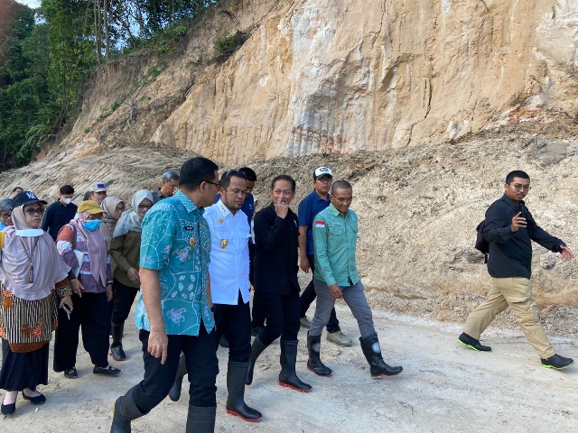 Menteri LHK Tegas Larang Open Dumping, Dorong Transformasi Pengelolaan Sampah di Kaltim