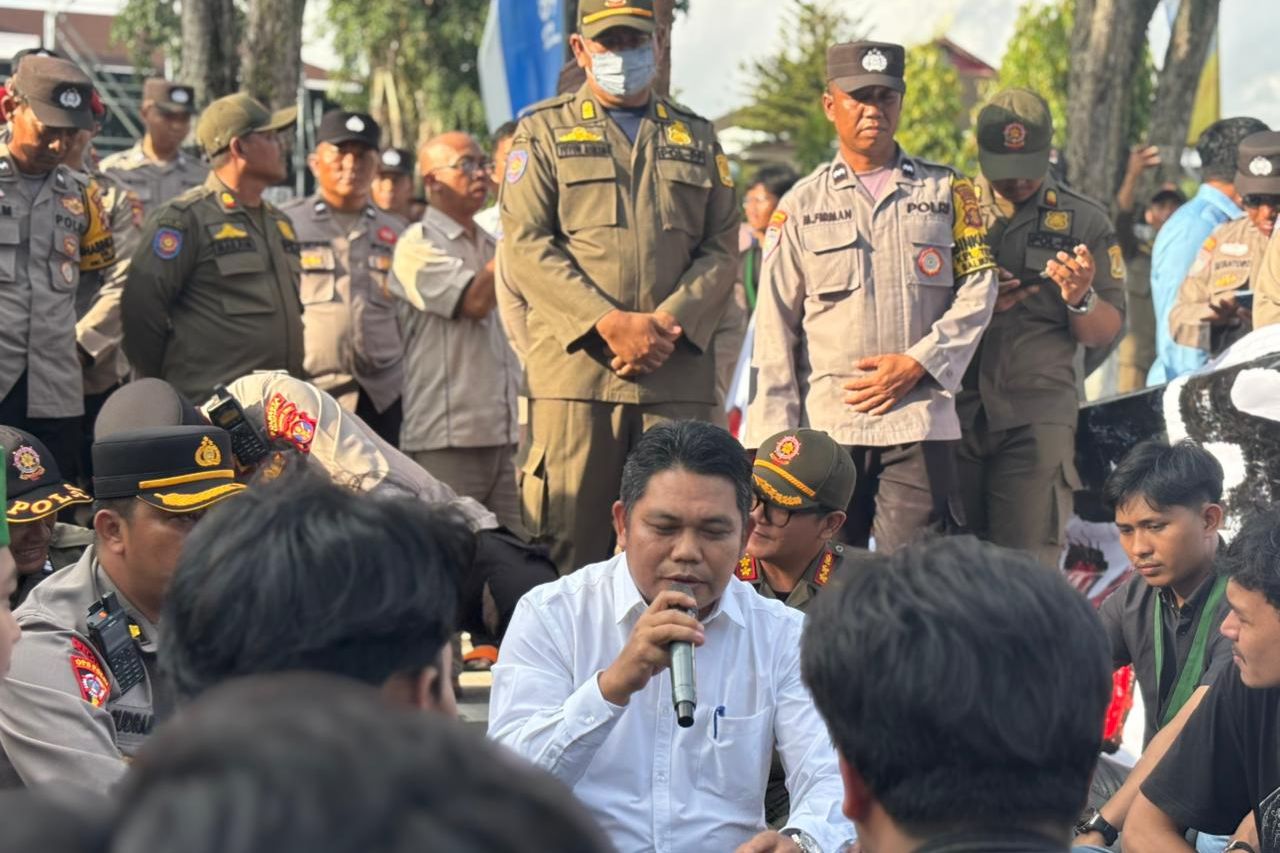 Asisten I Pemkot Balikpapan Temui Massa Aksi, Aspirasi Didengar tapi Keputusan Lewat Mekanisme Resmi