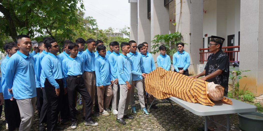 Dispora Kaltim Gelar Pelatihan Fardu Kifayah, 150 Peserta Antusias Praktik Memandikan Jenazah