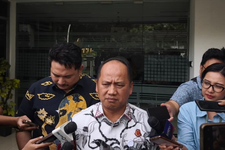 Kabur ke Luar Negeri, Kejagung Siapkan Ekstradisi 3 Buron: Jurist Tan, Riza Chalid dan Cheryl Darmadi