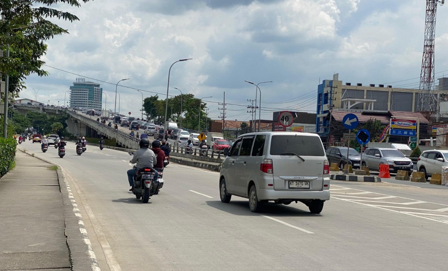 Rekayasa Lalu Lintas Sebabkan Kemacetan Hingga 1 Jam, Jembatan Mahakam I Terpaksa Dibuka Kembali
