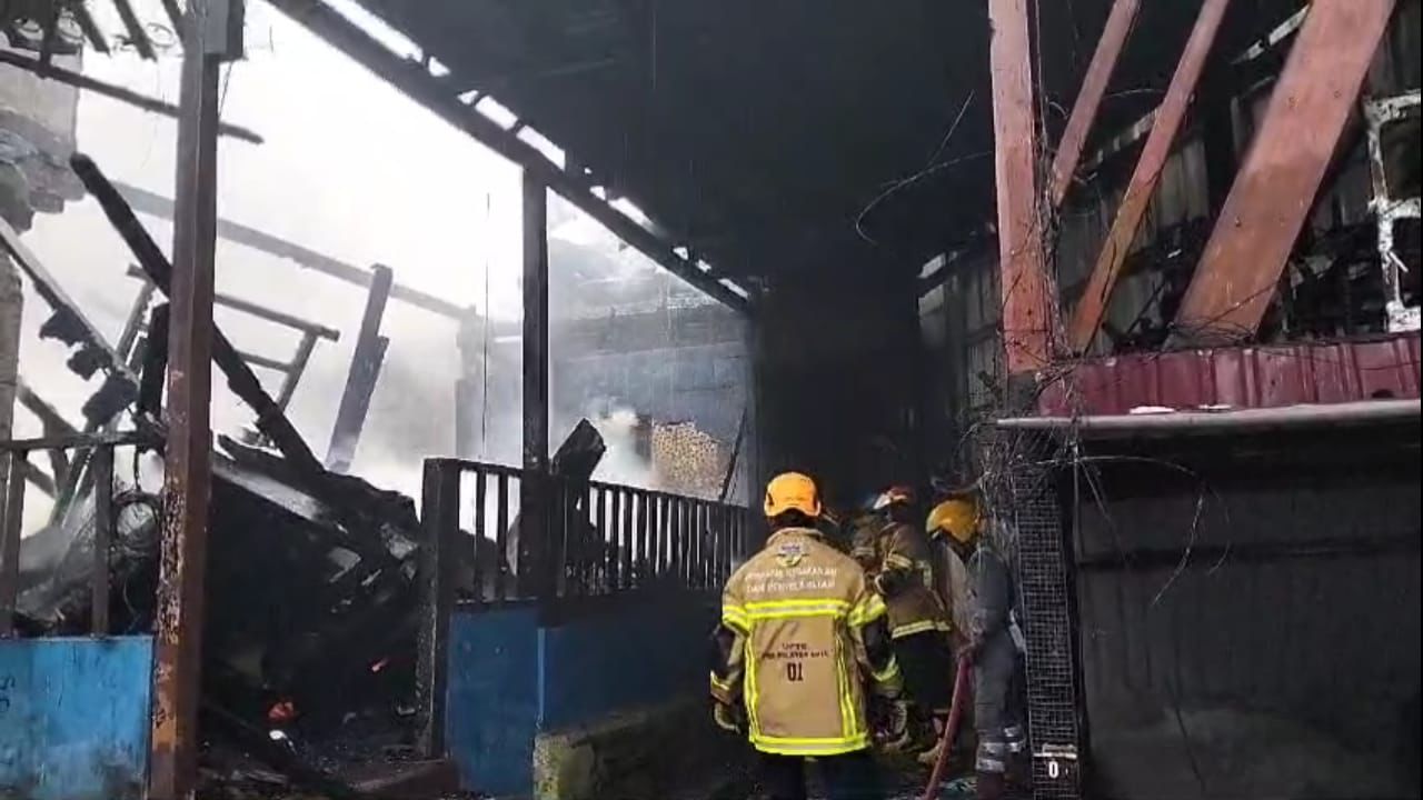 Kebakaran pada Jumat Pagi di Balikpapan Menghanguskan Dua Rumah Warga