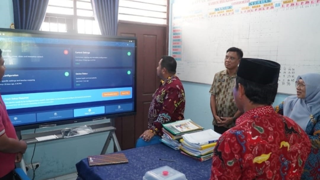 Akselerasi Digitalisasi Pendidikan, Bupati PPU Pastikan Pemanfaatan IFP di Sekolah Berjalan