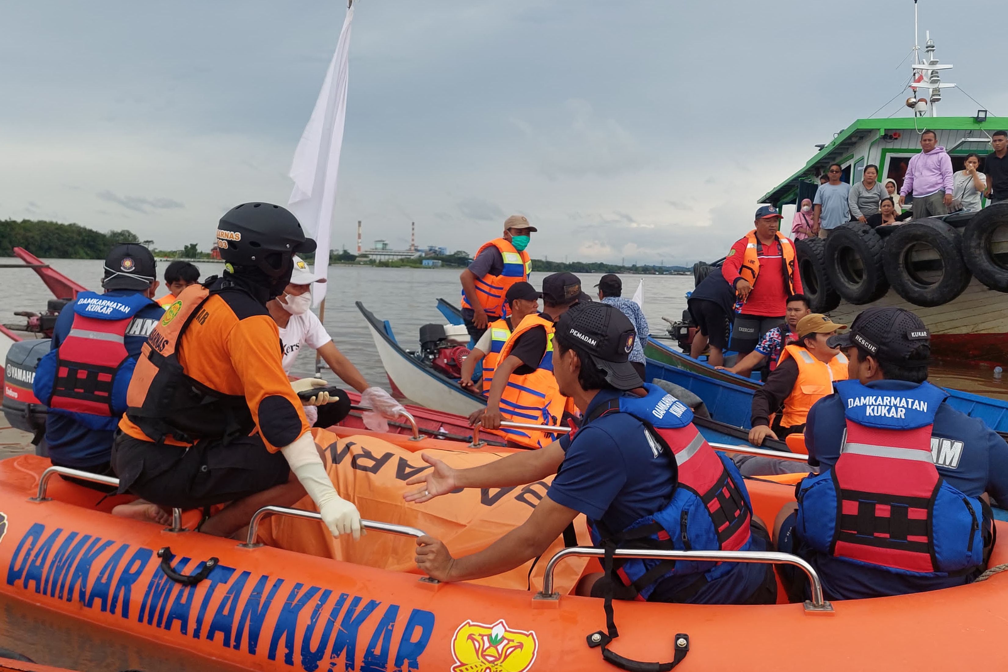 Operasi SAR Kapal TB Gunung Sari K8 Berakhir, Korban Ditemukan Meninggal Dunia
