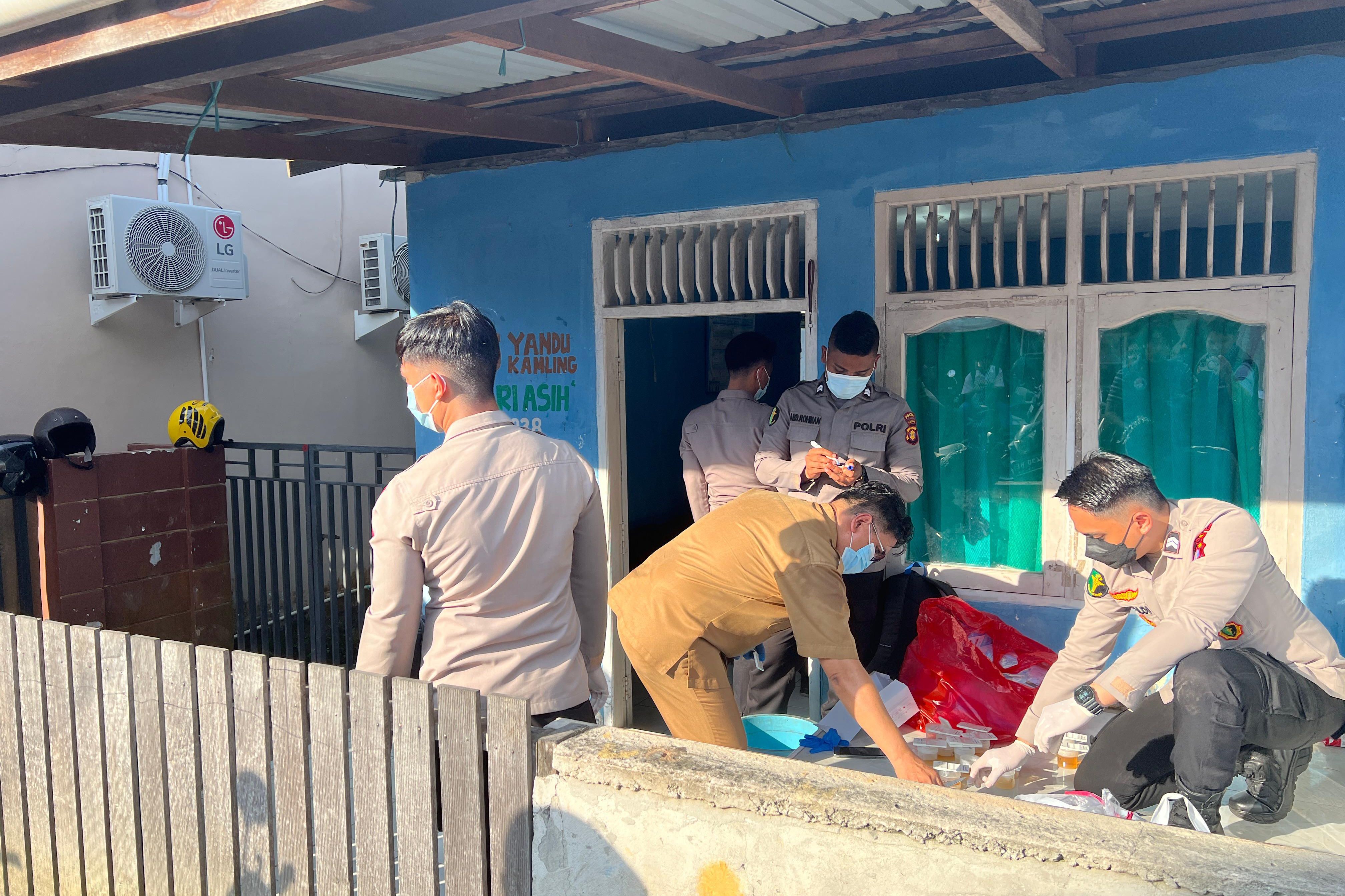 Puluhan Warga Kampung Baru Balikpapan Barat Positif Narkoba, Beberapa Barang Bukti Disita