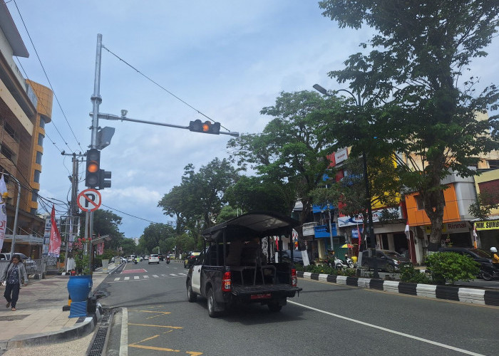 Penyeberangan di Balikpapan Pakai Alat Bantu, Difabel Makin Mudah Menyeberang Jalan 