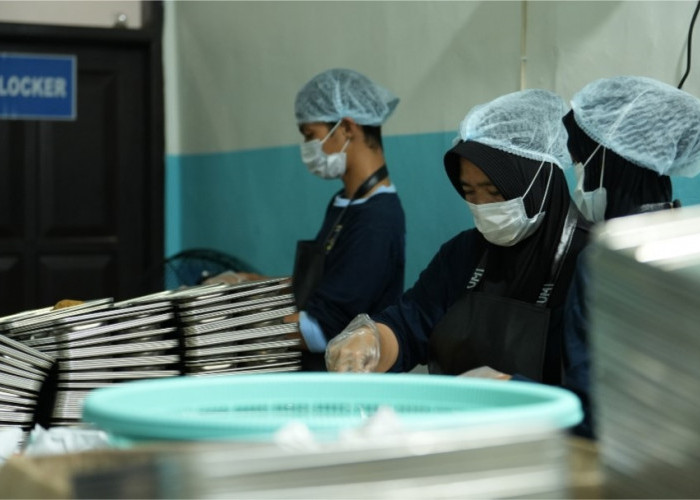 Terindikasi Monopoli Suplier, BGN Suspend 18 Dapur MBG