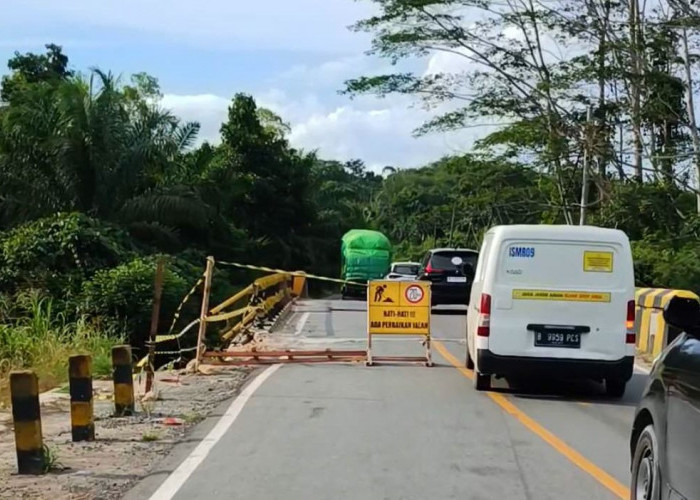Perbaikan Jembatan Sangkima Dimulai, Kendaraan Berat Wajib Stop Operasi Malam Hari
