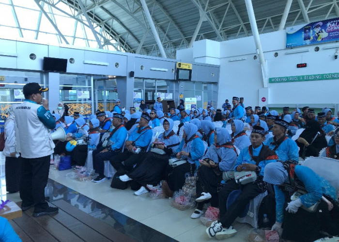 Sriwijaya Air Delay 2,5 Jam, Jamaah Haji Berau Tetap Dipastikan Berangkat ke Balikpapan 
