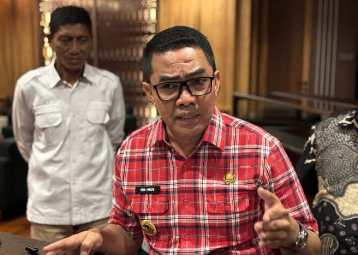 Beredar Video Massa Teriakan Nama Andi Harun saat Aksi di Kantor Gubernur, Ini Klarifikasi AH 