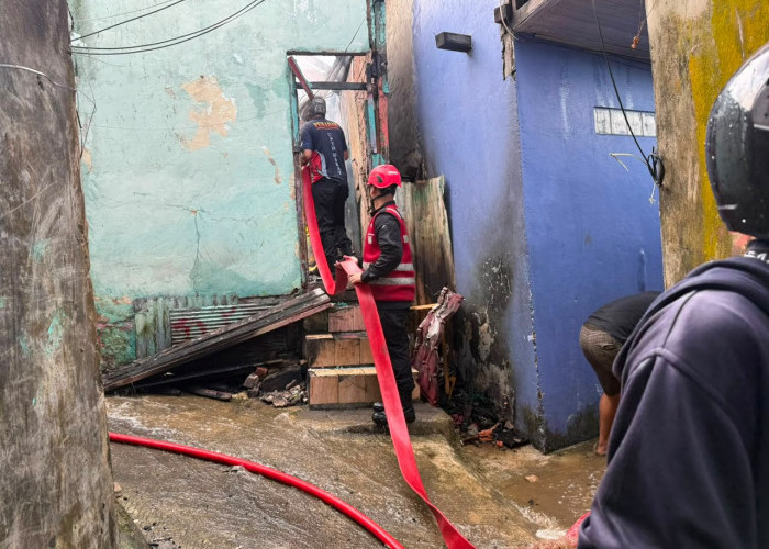 11 Rumah Terdampak Kebakaran di Dahor II Balikpapan Barat, Api Berhasil Padam Kurang dari Sejam 