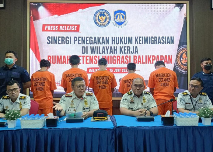 Masuk Indonesia Naik Speedboat Tanpa Dokumen Sah, 5 WN Filipina Tunggu Deportasi di Balikpapan