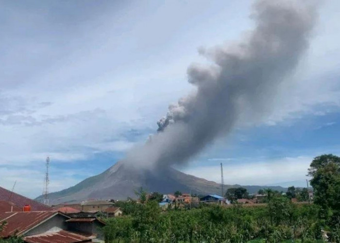 Gunung Sinabung Naik Level Siaga, BNPB Minta Warga Segera Mengungsi