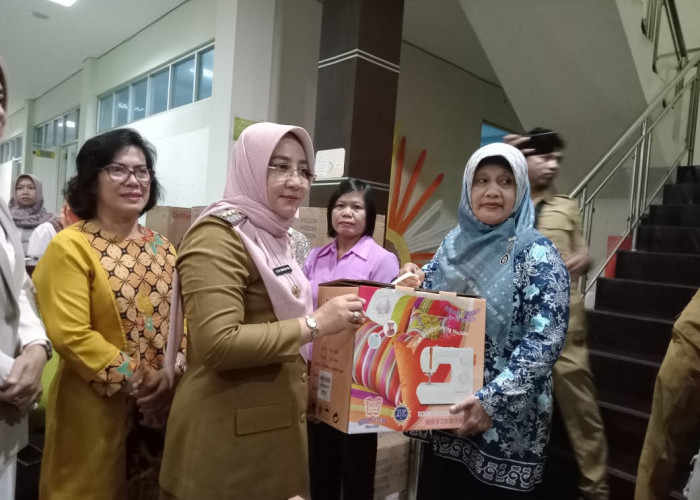 Pemkab Berau Beri Bantuan Peralatan ke Pelaku Industri Kecil dan Menengah