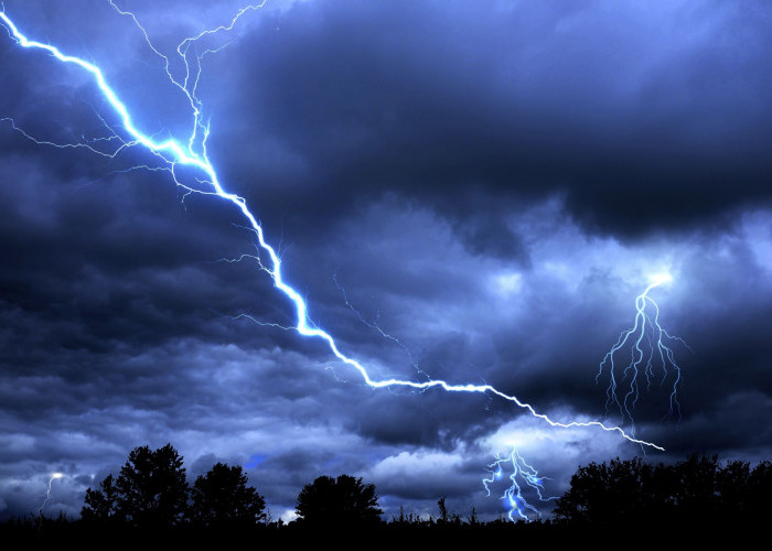 Ramalan Cuaca Kaltim dan IKN, 30 Januari 2026, Waspada Hujan Petir!