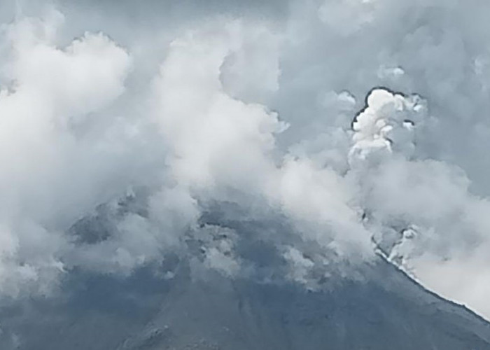 Gunung Lewotobi di Flores Timur Kembali Meletus Pagi Ini