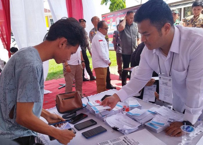 KPU PPU Simulasi Pencoblosan Pilkada, Foto Surat Suara Diganti Gambar Makanan