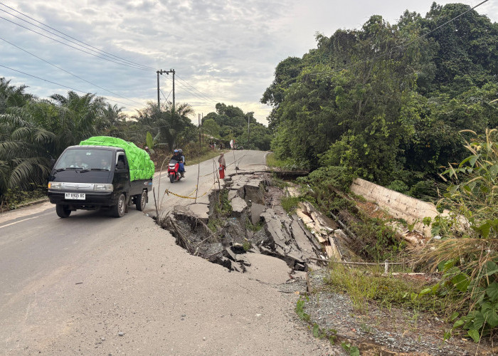 Distribusi Logistik Terganggu, BBPJN Kaltim Diminta Cepat Tangani Jalan Nasional Rusak di Pesisir Utara