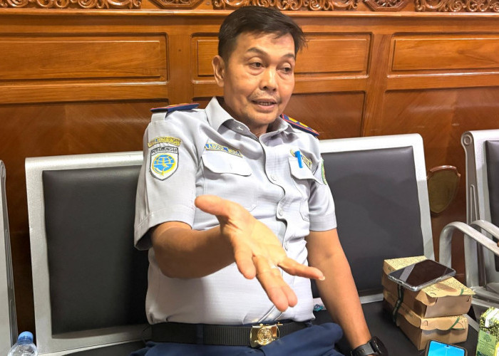 Dishub Kutim Buka Suara soal Truk Perusahaan di Jalan Umum Desa Sekerat