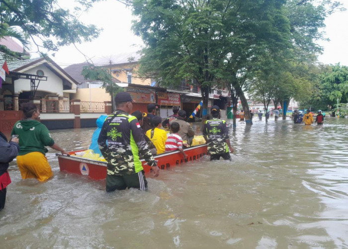 Keluh Kesah Warga Bengkuring di Tengah Genangan Banjir, Berharap Pemerintah Berikan Solusi