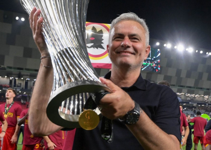 Kado Awal Tahun, Jose Mourinho Berpisah dengan AS Roma 