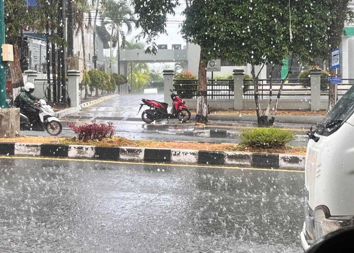 Hujan Lebat Sempat Guyur Balikpapan, BMKG Sebut Belum Tentu Pertanda Awal Musim Hujan