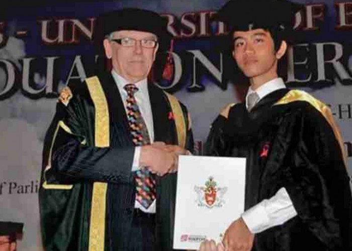 Roy Suryo Sebut Ijazah Gibran dari Sidney Hanya Setara SMK