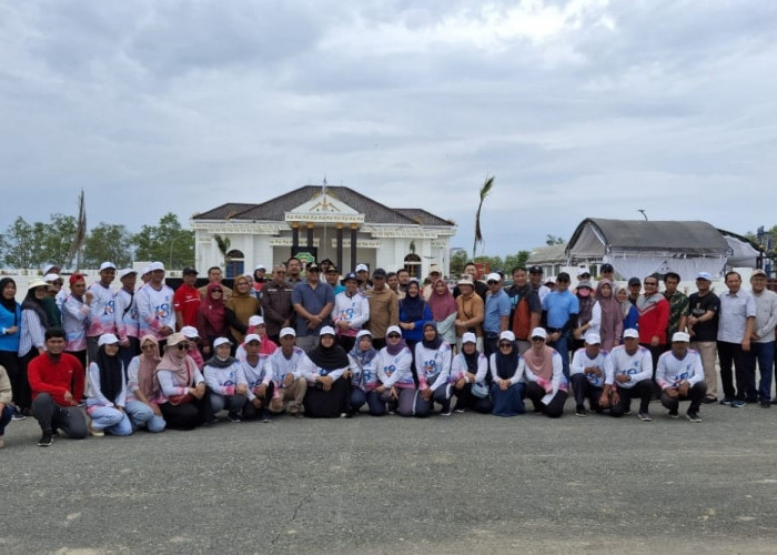 Pj Bupati Penajam Paser Utara Percantik Coastal Road PPU