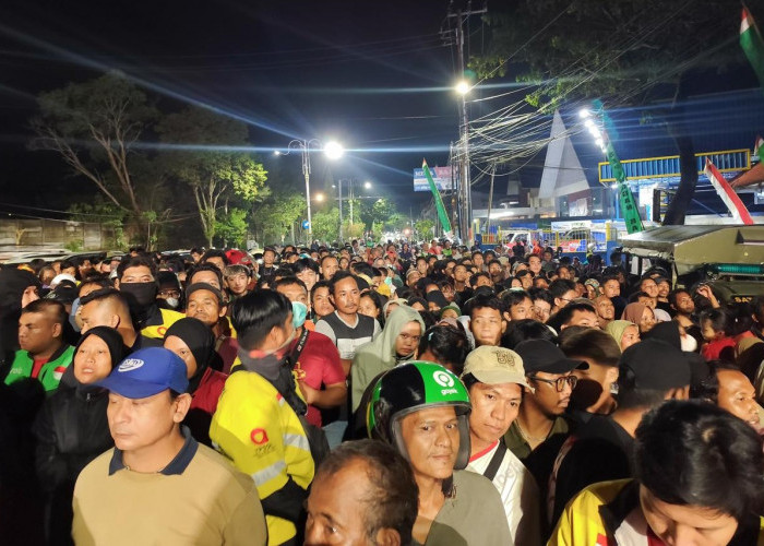 3 Malam Warga Serbu Rumah Jabatan Wali Kota Balikpapan, Antre Bantuan Tunai Ramadan