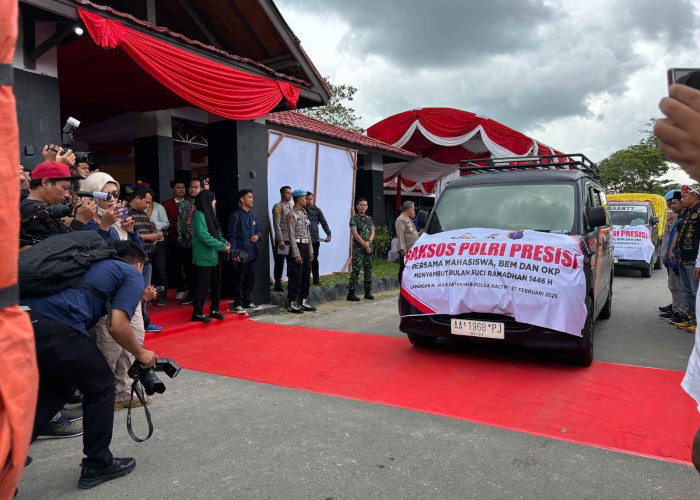 Polda Kaltim Gandeng Mahasiswa Bagikan Ribuan Paket Sembako Jelang Ramadan