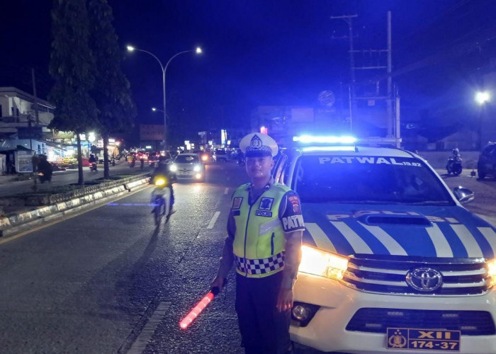 Sat Lantas Kutim Intensifkan Patroli Malam di Titik Rawan, Jaga Lalu Lintas Tetap Aman dan Tertib