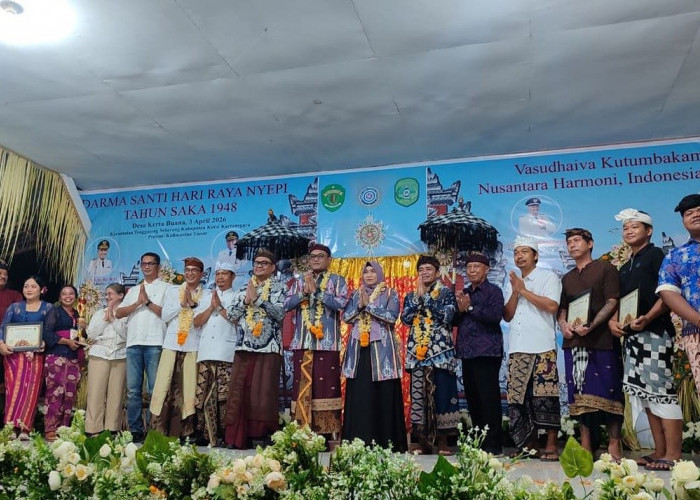 Dharma Santi Umat Hindu di Kerta Buana Dihadiri Seno Aji, Ada Pesan Penting untuk Pemerintah