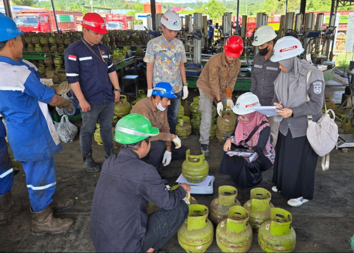 Disperindag Kutim Lakukan Uji BDKT LPG 3 Kg untuk Lindungi Konsumen