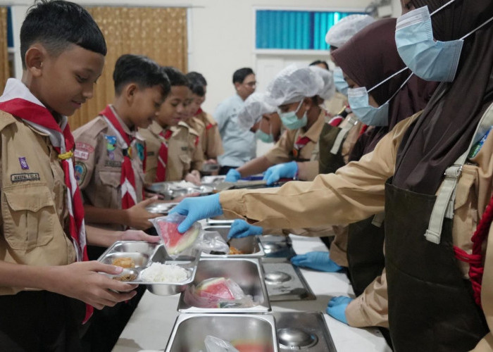 MBG Prasmanan Diuji di 10 Provinsi, BGN Kaji Kesiapan Sekolah dan Ketertiban Siswa