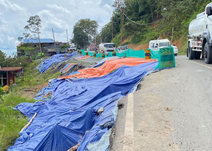 Longsor Susulan di Km 28 Balikpapan–Loa Janan, BBPJN Janjikan Penanganan Jalan Permanen