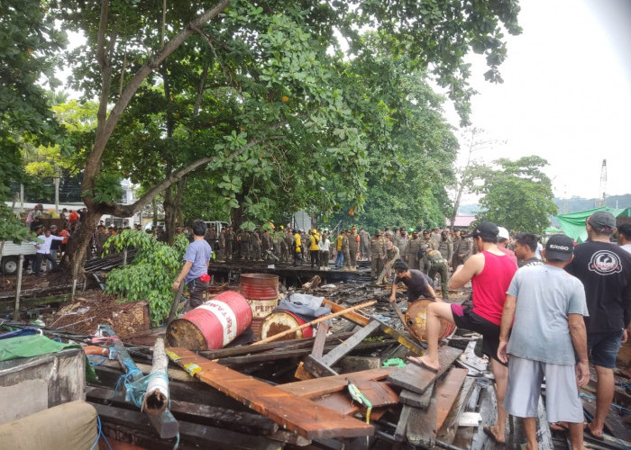 Kawasan Dermaga Pasar Pagi Dibongkar, 91 Pedagang Terpaksa DIpindahkan