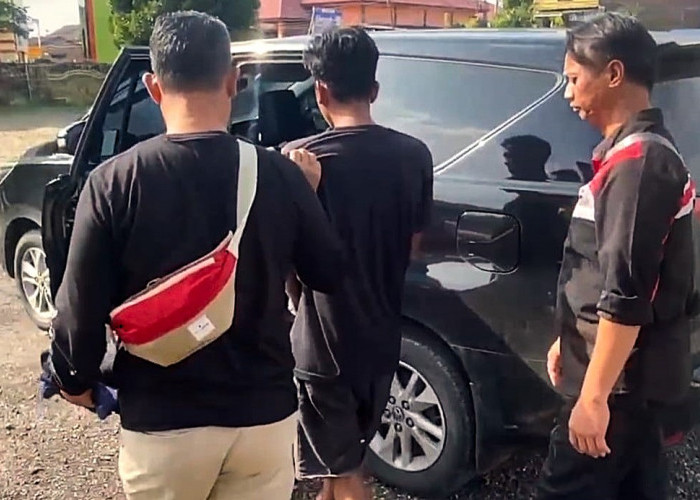 CCTV Ungkap Aksi Pencurian dan Pembakaran Toko di Kukar, Anak Kades Terlibat